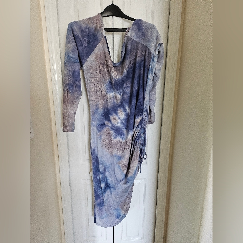 Follow Me Apparel Dress 3X Blue Purple Tie Dye Ruched Side Long Sleeve Dress - Picture 9 of 13